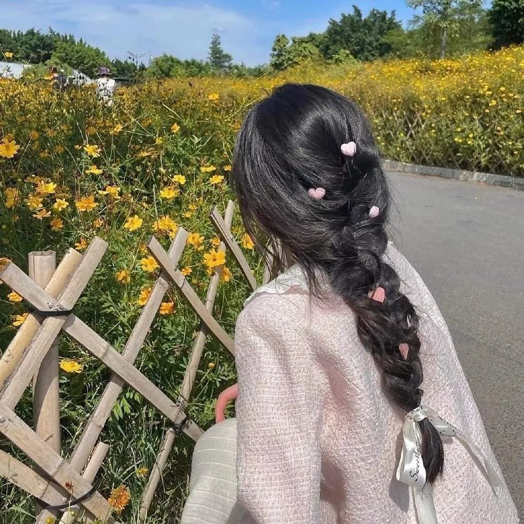 忧郁小女孩